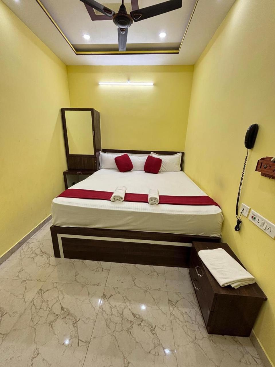 Hotel O Marquis Guest House Kalkutta Exterior foto